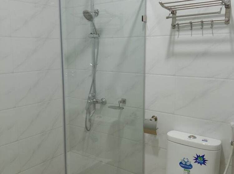 Meaco Royal Hotel  Lucena