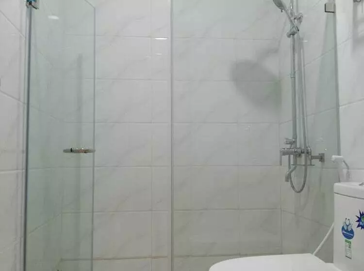 Meaco Royal Hotel  Lucena