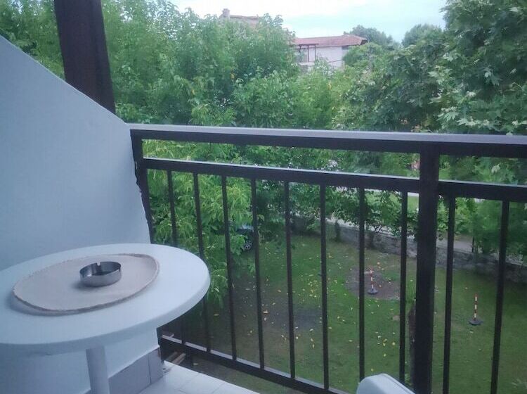 Пансион Achillion B&b