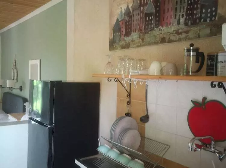 Majatalo Achillion B&b