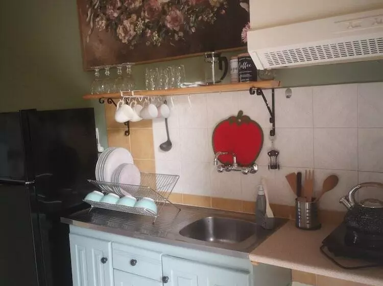 Majatalo Achillion B&b