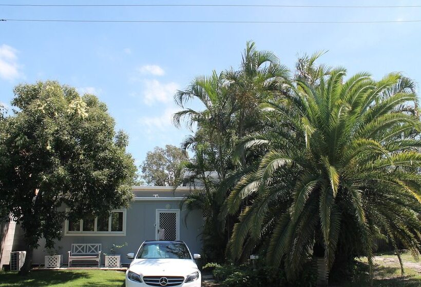 Пансион Little Ray On Sunshine