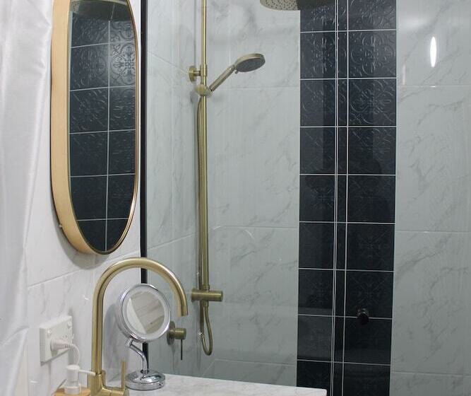 Пансион Little Ray On Sunshine