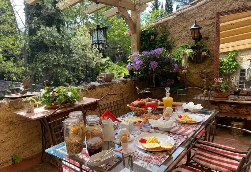 Majatalo Masia Mimosa