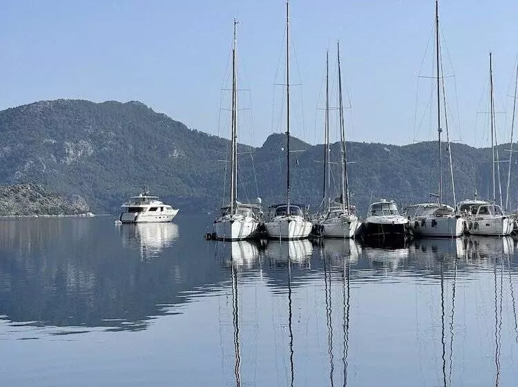 ペンション Selimiye 9 Oda