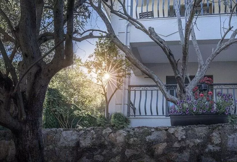 ペンション Selimiye 9 Oda