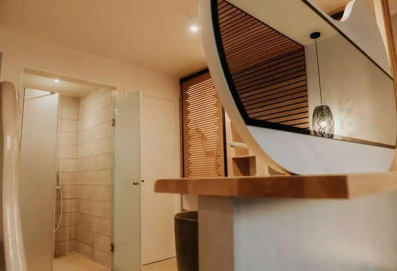 Majatalo Somnus Suites