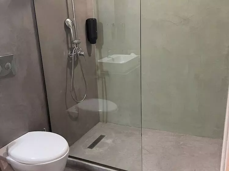 ペンション Utopia Luxury Suites