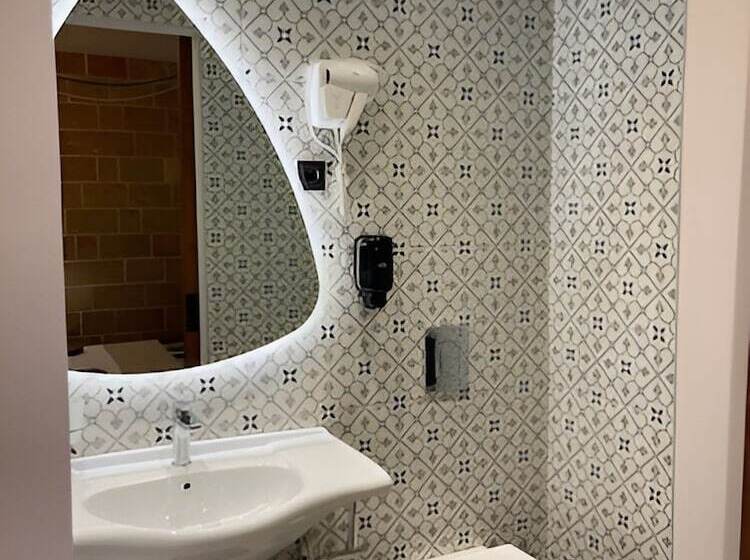 Пансион Utopia Luxury Suites