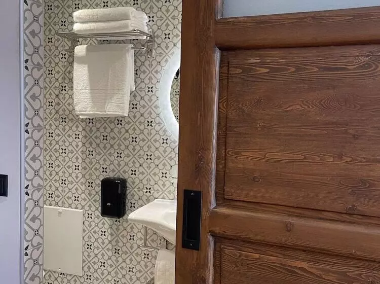 ペンション Utopia Luxury Suites