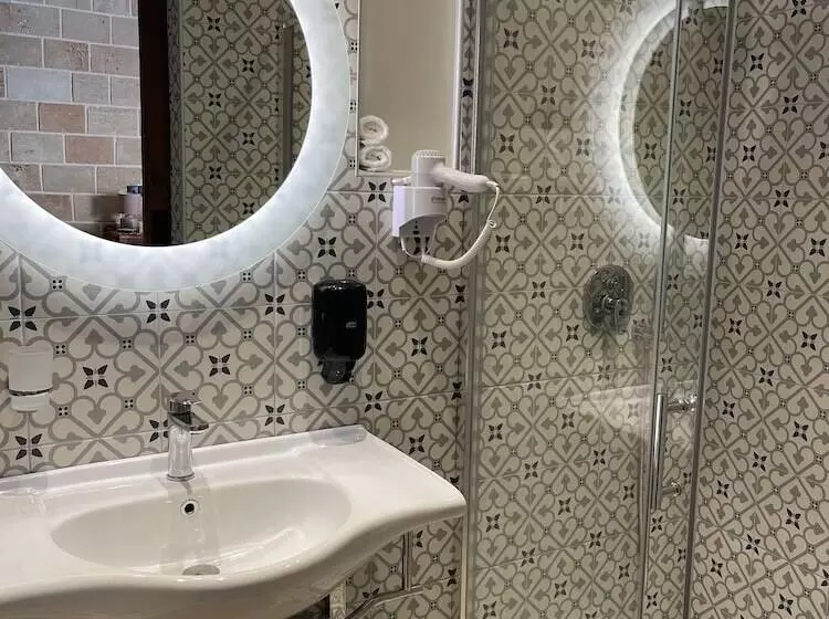 ペンション Utopia Luxury Suites