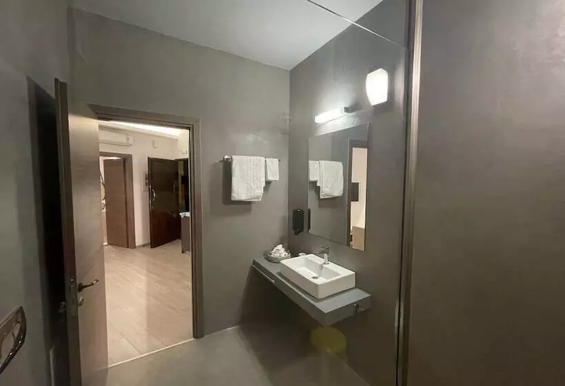 ペンション Utopia Luxury Suites