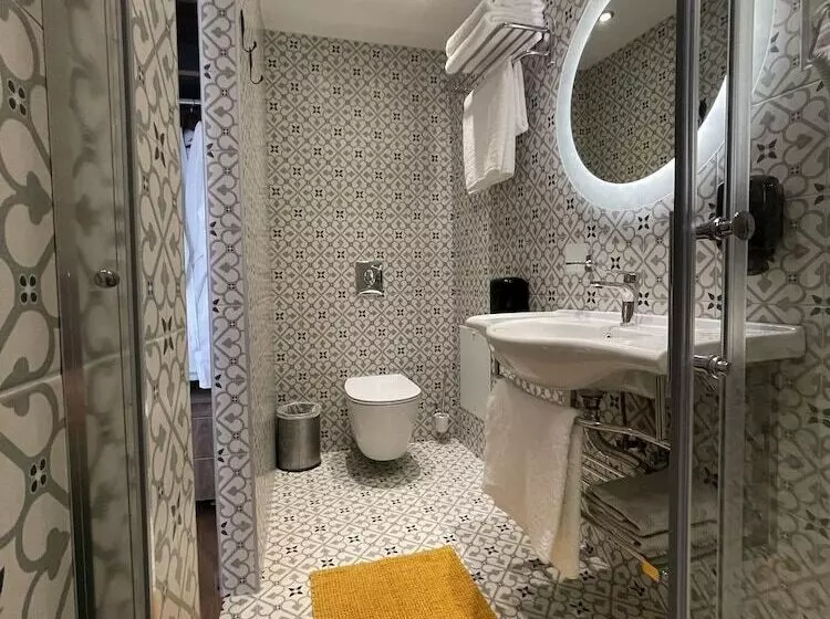 ペンション Utopia Luxury Suites