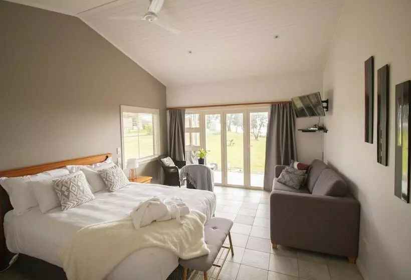 Lomakeskus Pakiri Beach Holiday Park