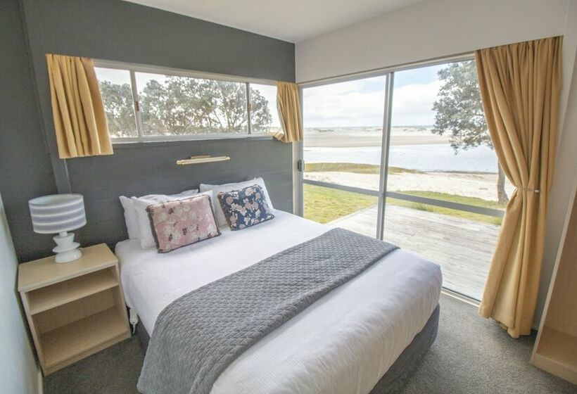 리조트 Pakiri Beach Holiday Park