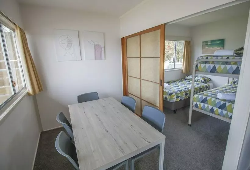 Lomakeskus Pakiri Beach Holiday Park