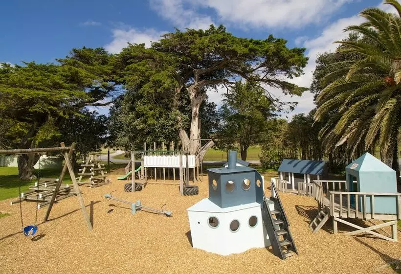 Lomakeskus Pakiri Beach Holiday Park