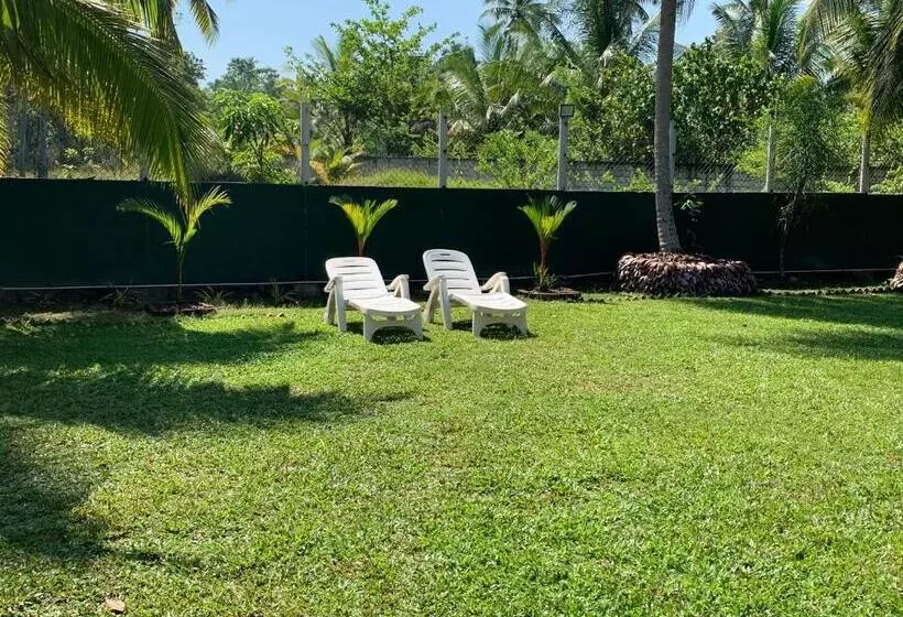 Hotell Bentota Villa