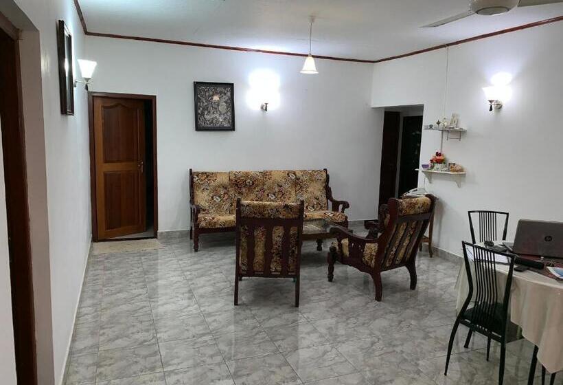 호텔 Bentota Villa