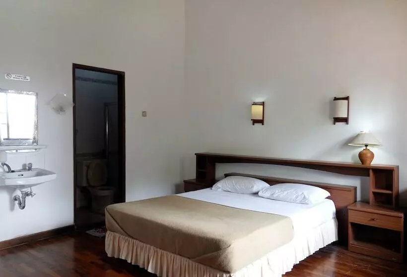 فندق Berlian Resort