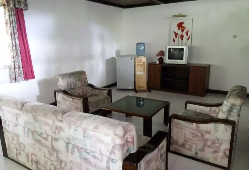 فندق Berlian Resort