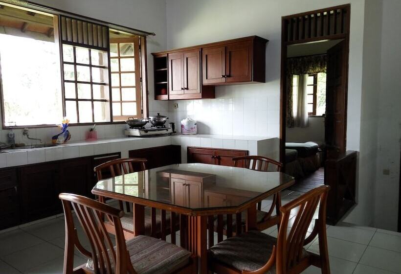 בית מלון כפרי Berlian Resort