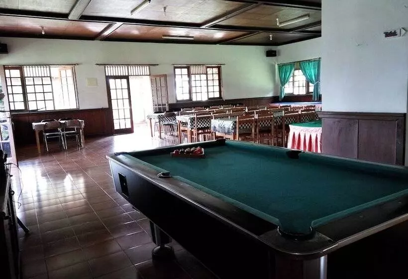 فندق Berlian Resort