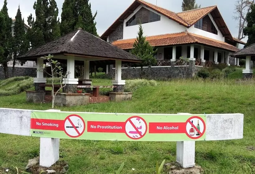 فندق Berlian Resort