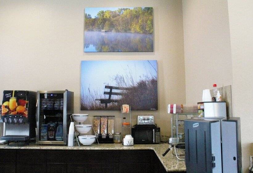 酒店 Cobblestone Inn & Suites Denison | Oak Ridge