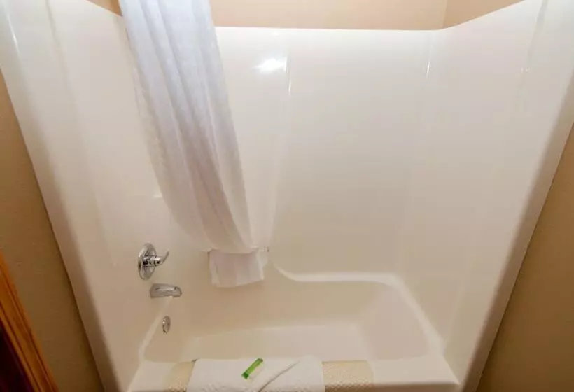 ホテル Cobblestone Inn & Suites   Denison | Oak Ridge