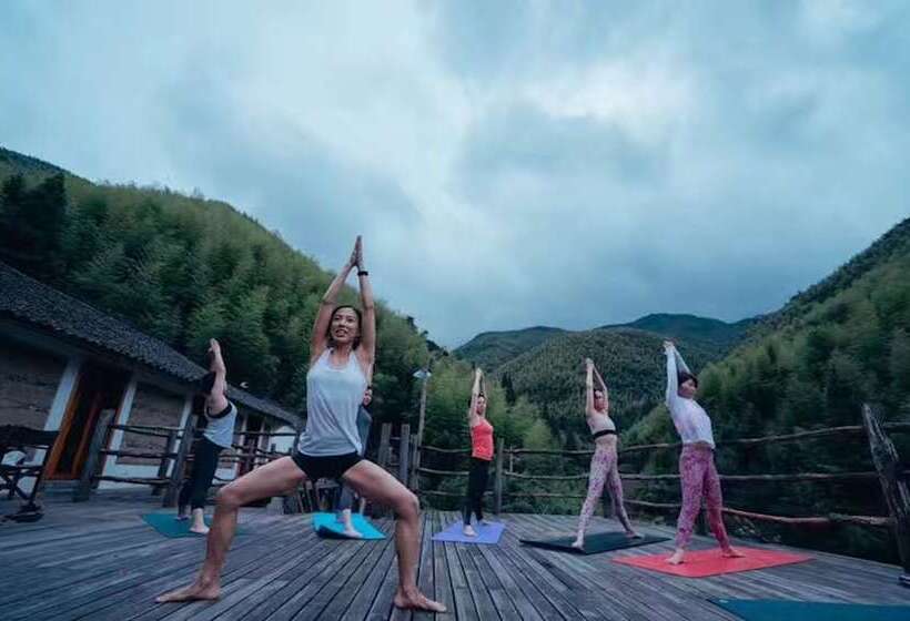 ホテル Moganshan Solvang Village Boutique