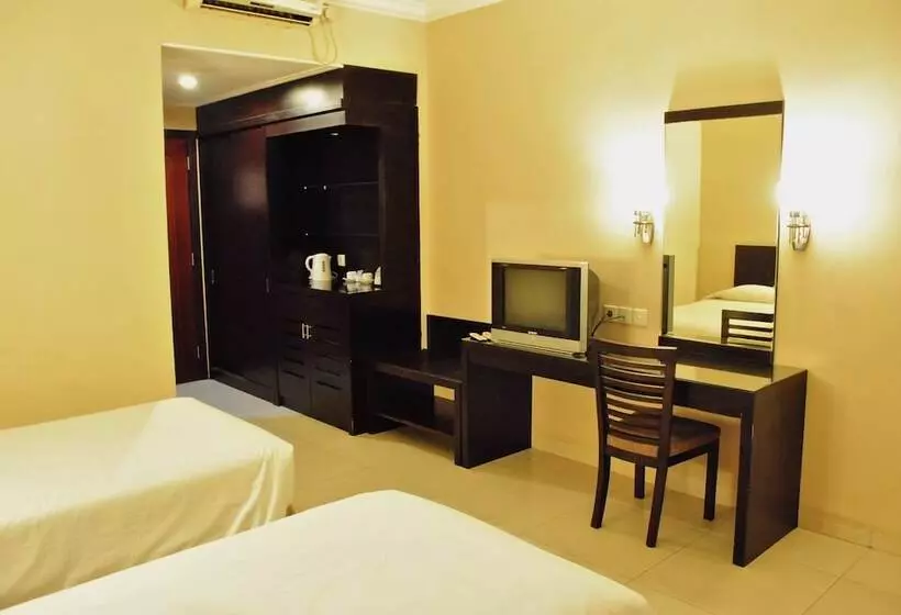 Отель Nuansa Indah