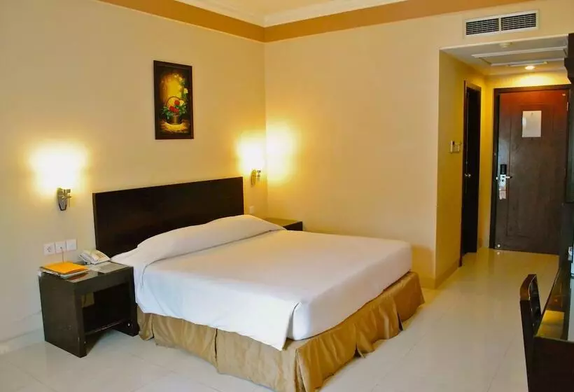 Отель Nuansa Indah