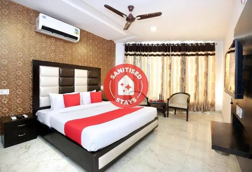 Отель Oyo Rooms Patiala Road Zirakpur