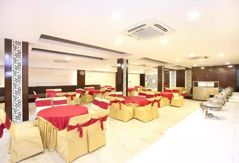 Отель Oyo Rooms Patiala Road Zirakpur