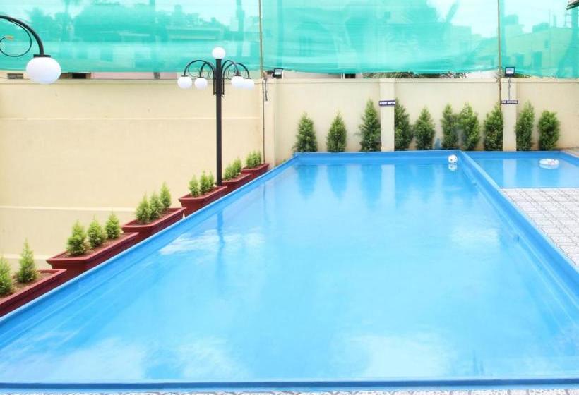 Отель Oyo Rooms Patiala Road Zirakpur