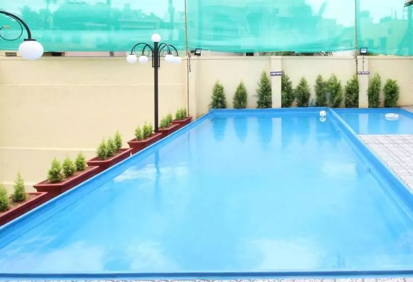 Отель Oyo Rooms Patiala Road Zirakpur