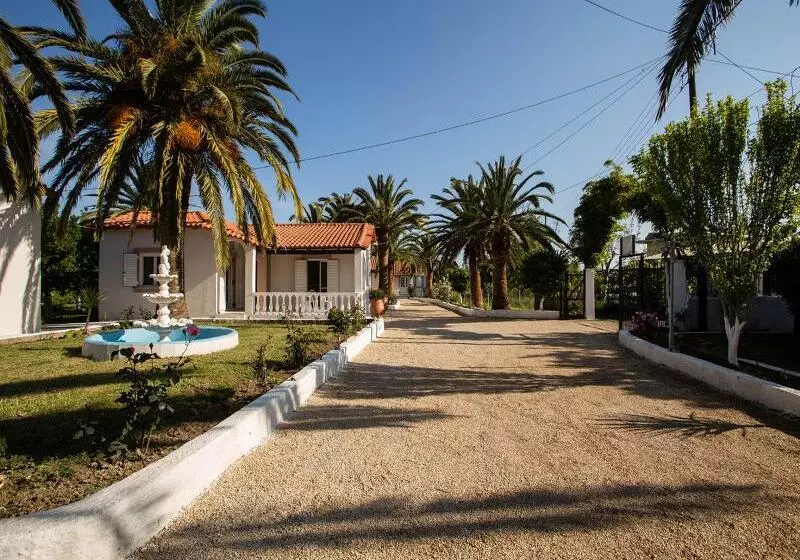 هتل Paradise Village