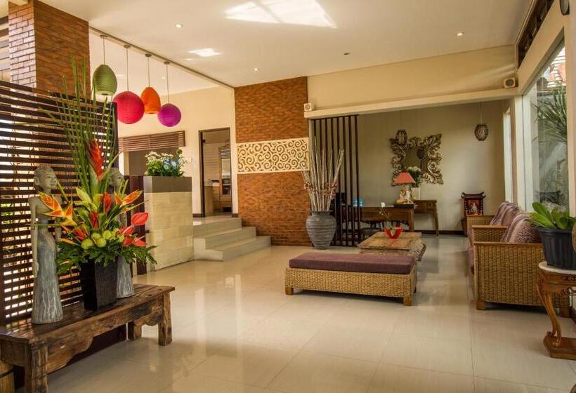 Отель Svarna Suites Seminyak