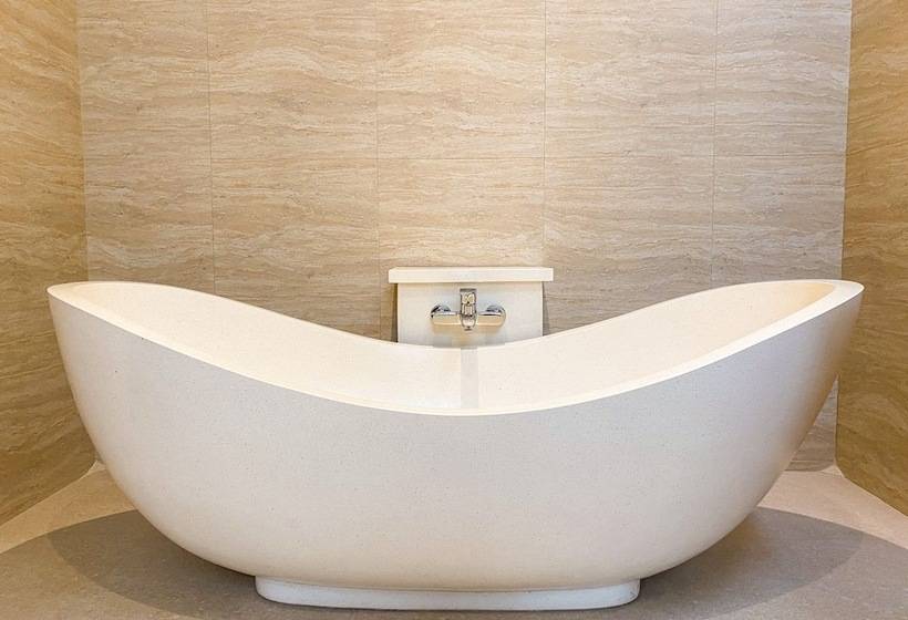 Отель Svarna Suites Seminyak