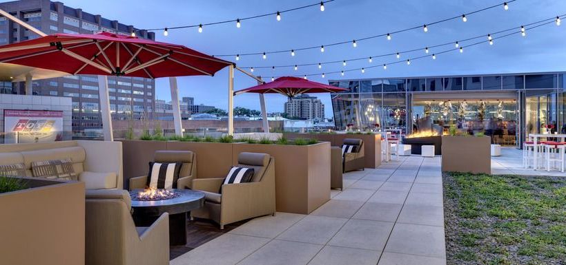 The Art Hotel Denver, Curio Collection By Hilton