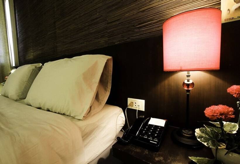 فندق The Ratchathani