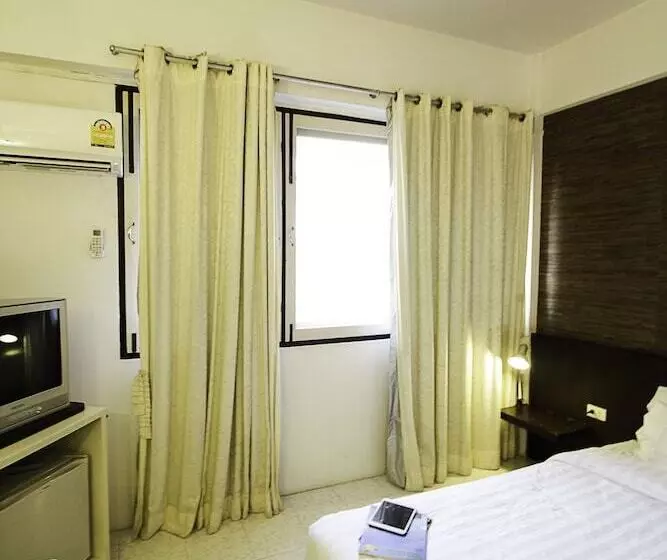 هتل The Ratchathani