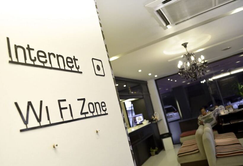 فندق The Ratchathani