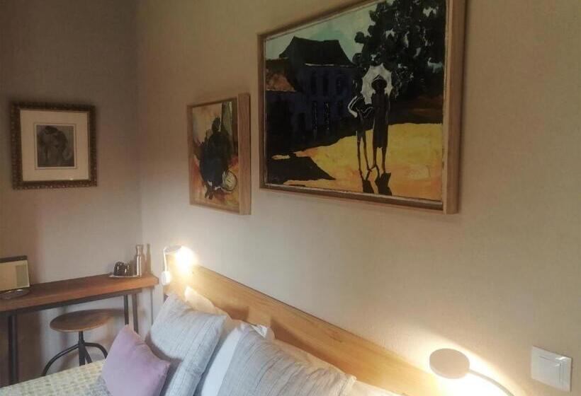 호스텔 La Masia Costa Brava