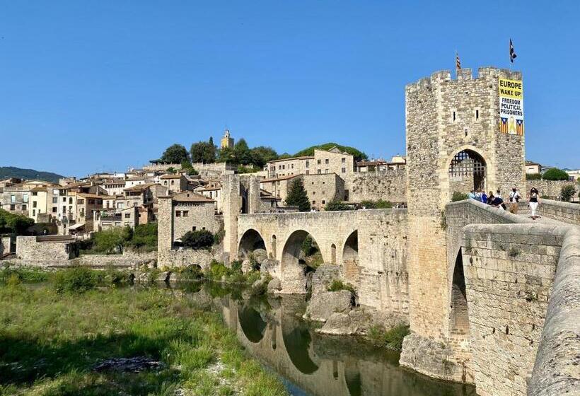 호스텔 La Masia Costa Brava