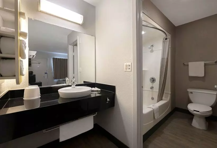 Motel 6san Antonio, Tx  West Seaworld