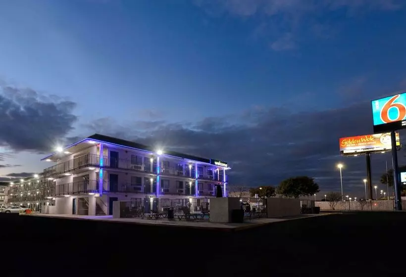 Motel 6san Antonio, Tx  West Seaworld