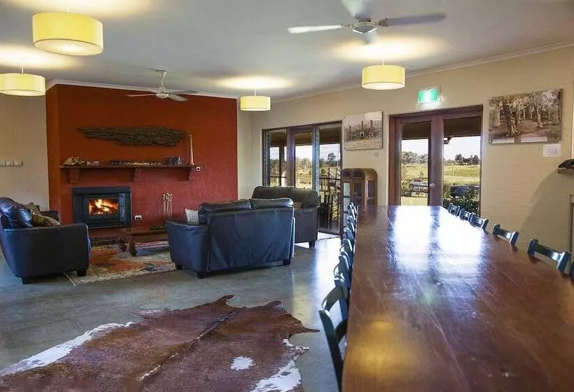 Пансион Burncroft Guest House