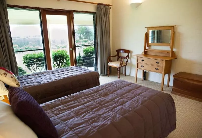 Пансион Burncroft Guest House